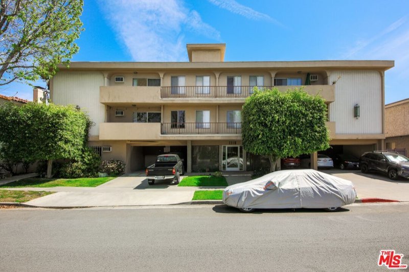 1110 S Oakhurst Dr in Beverlywood, closed multifamily sale