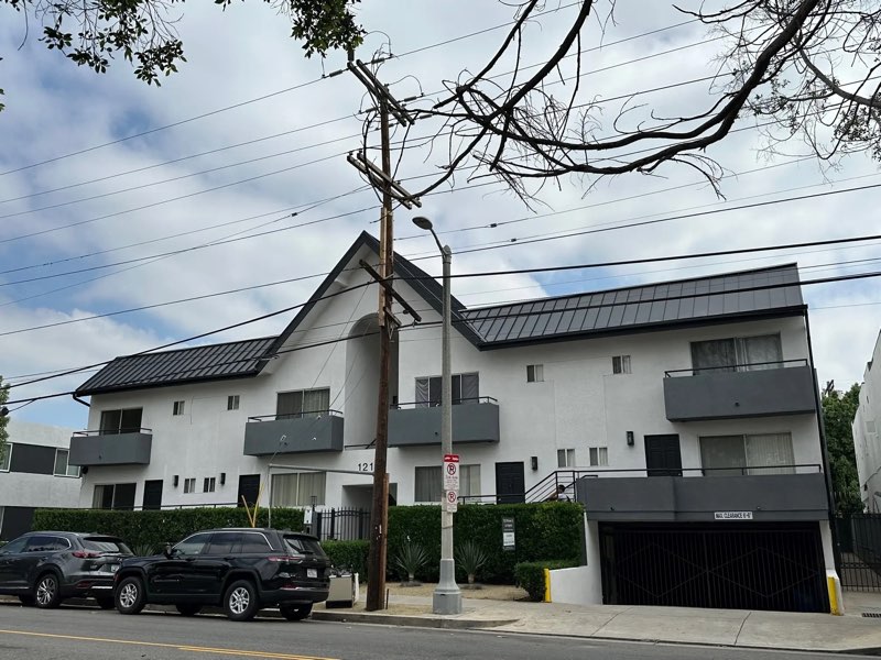1212 N Gower St #300 in Hollywood, closed multifamily sale